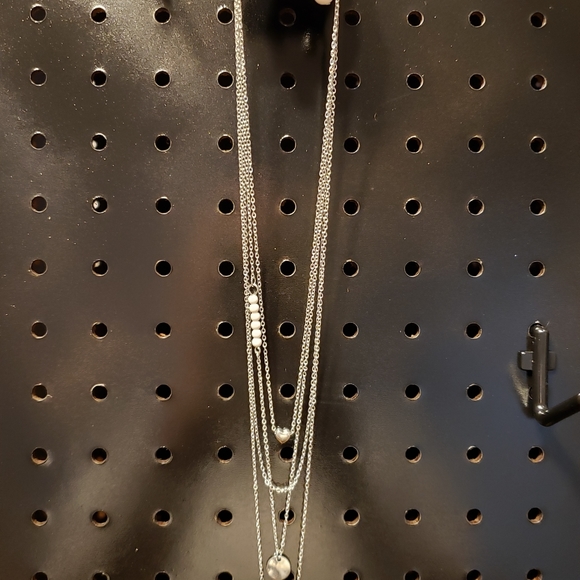 Necklace - Picture 2 of 3